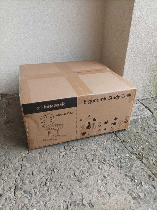 Krzesło dziecięce do biurka