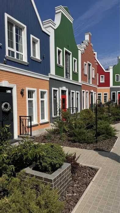 Таунхаус в атмосферном закрытом коттеджном поселке
"Holland" в Лесках