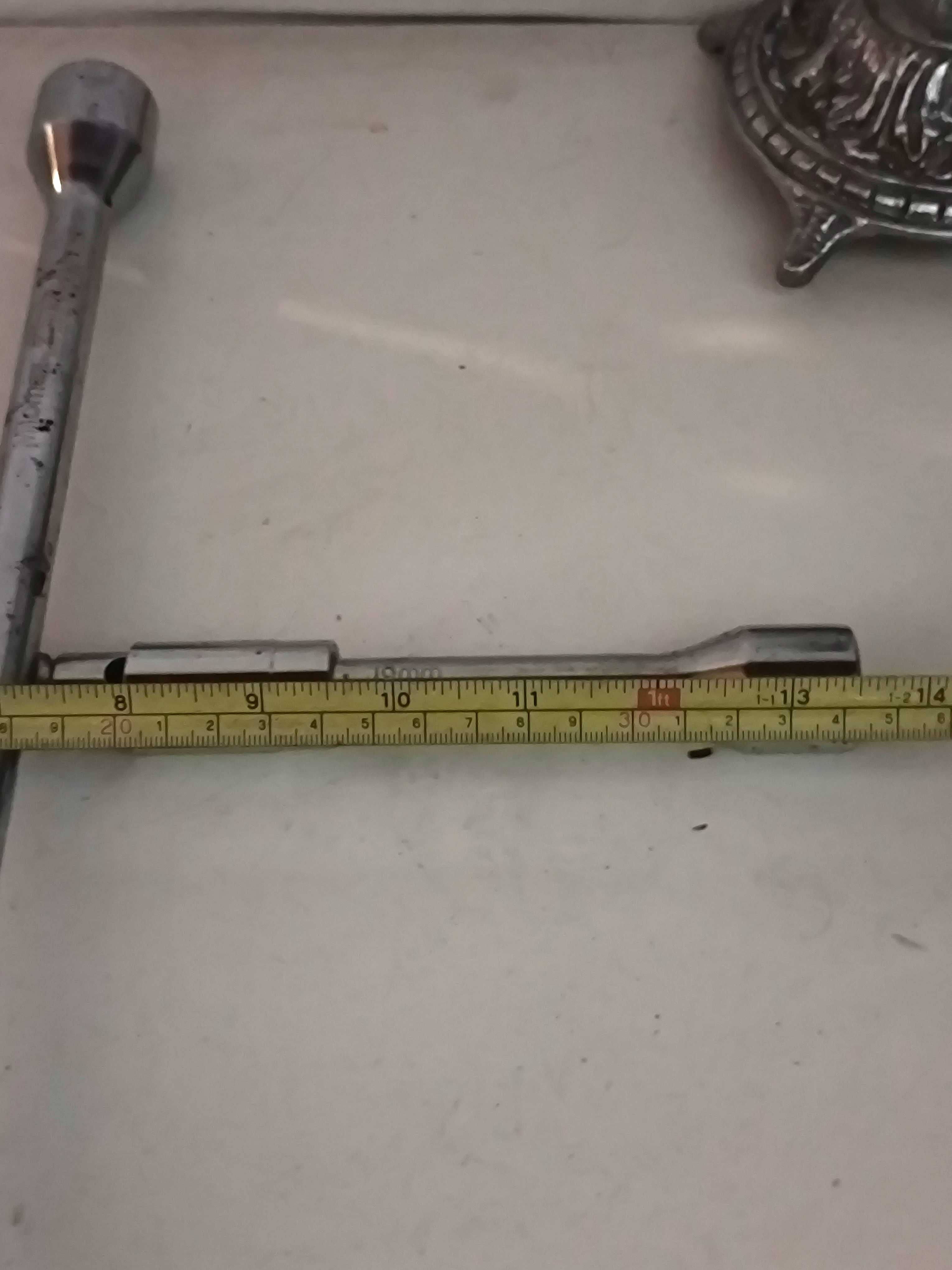 Chave de Rodas 17, 19,21 e 23 mm rebatível