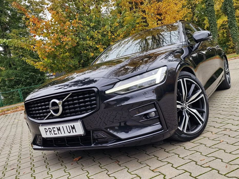Volvo V60 R design 2020r 150.000km 2.0 B3 163KM 19 cali Serwis ASO 2 klucze