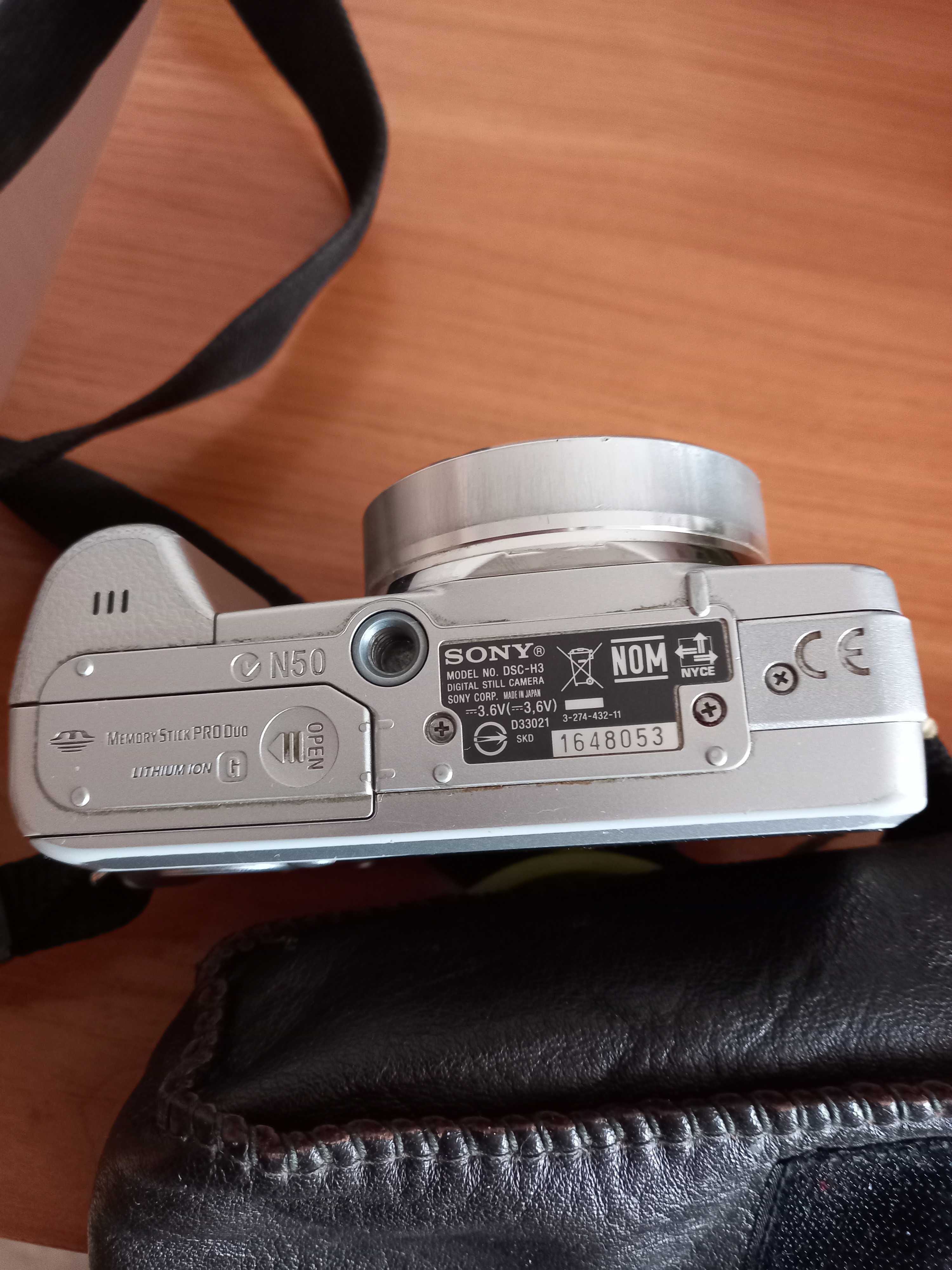 Фотоаппарат SONY Cyber-shot DSC-H3 Silver (Япония) в рабочем состоянии