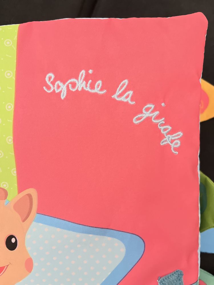 Książeczka miękka sensoryczna edukacyjna 30x30 duża Sophie la girafe