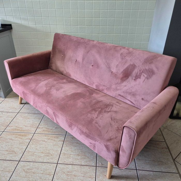 Sofa różowa rozkładana trzyosobowa welur Cori Lectus wersalka kanapa