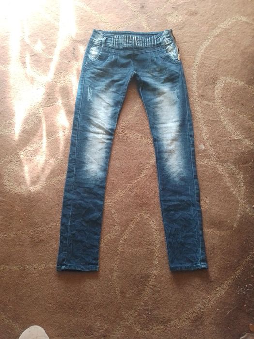 Calças de ganga azul novas