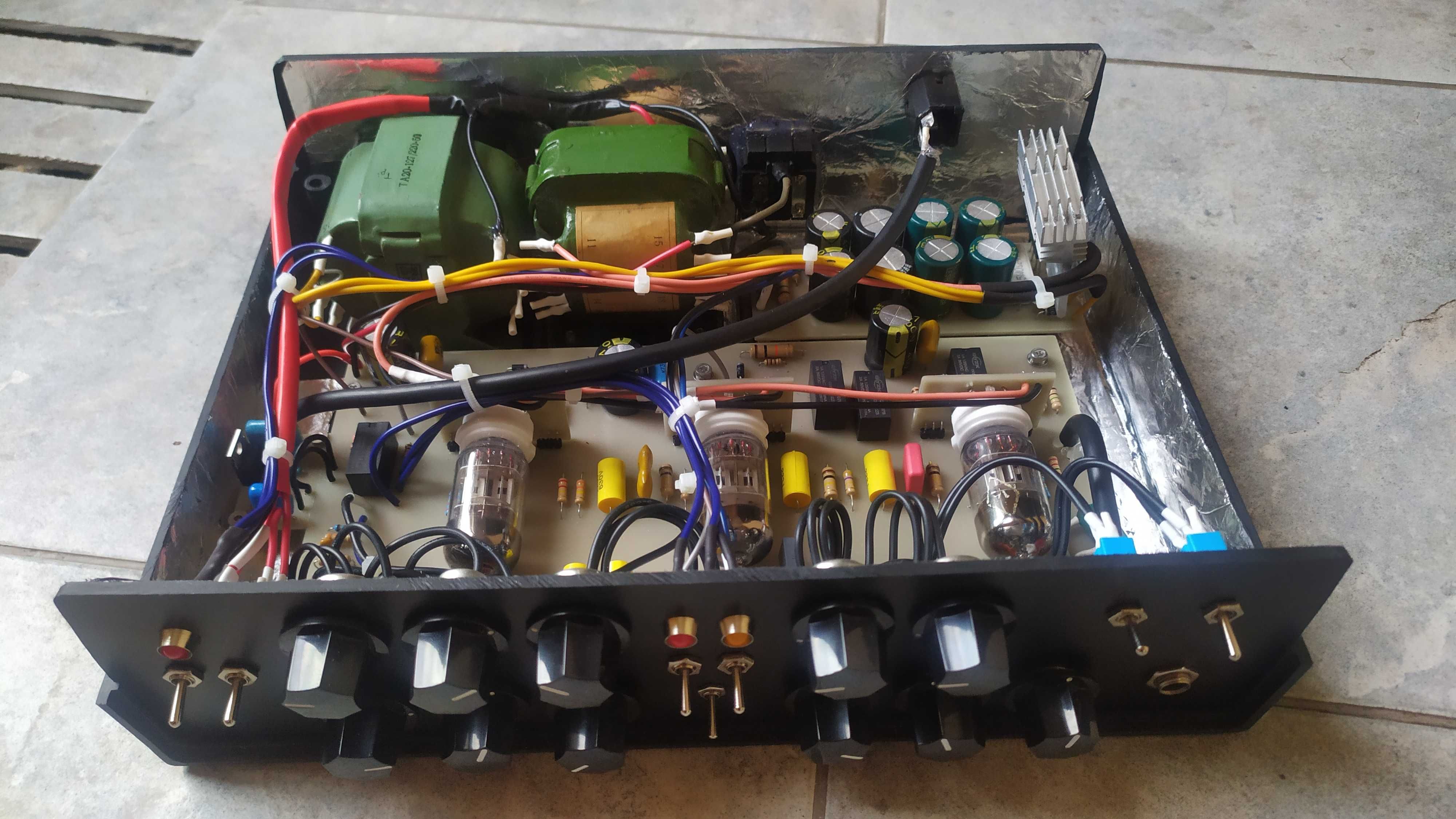 Гітарний ламповий преамп Mesa Rectifier