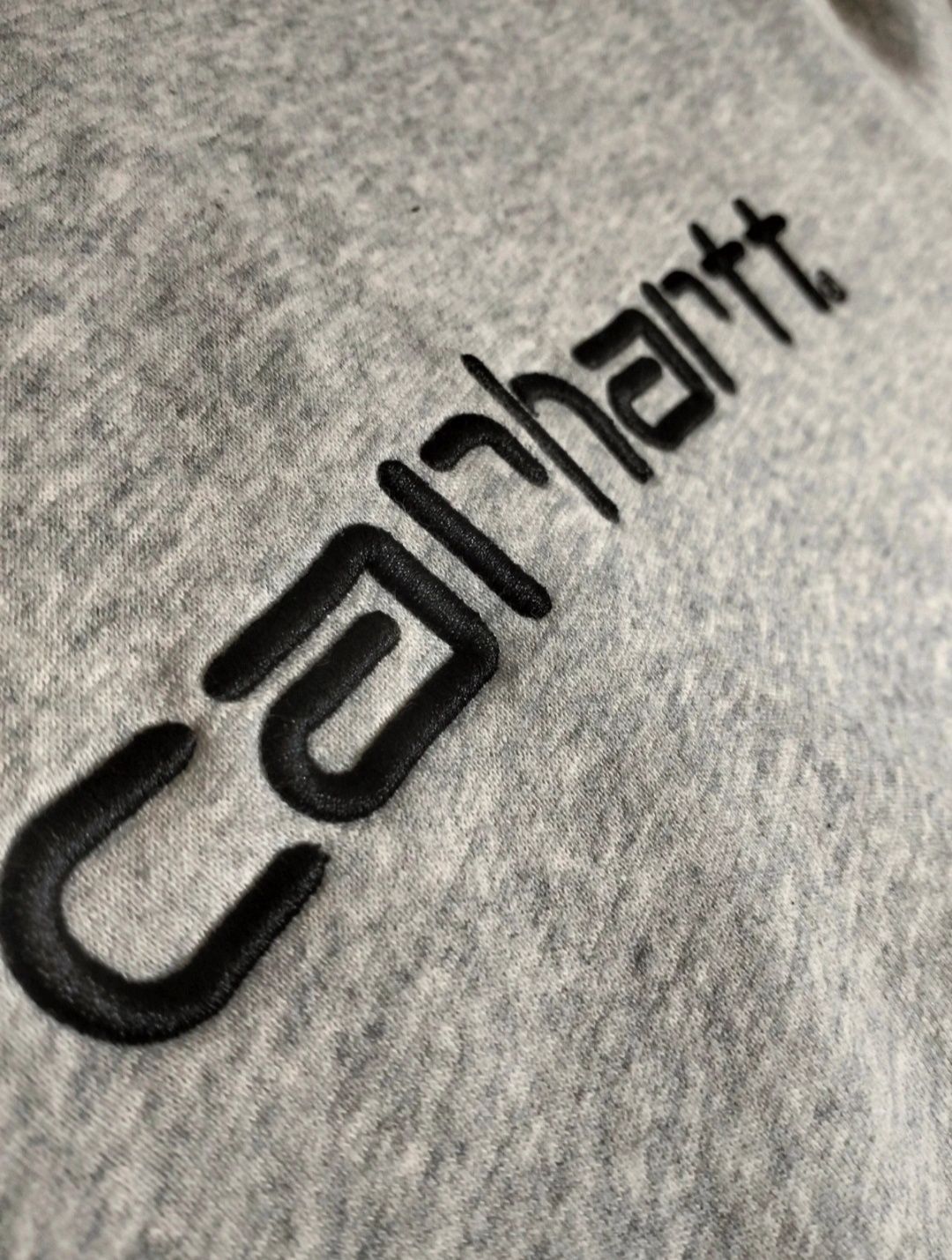 Sweat Carhartt ainda por estrear