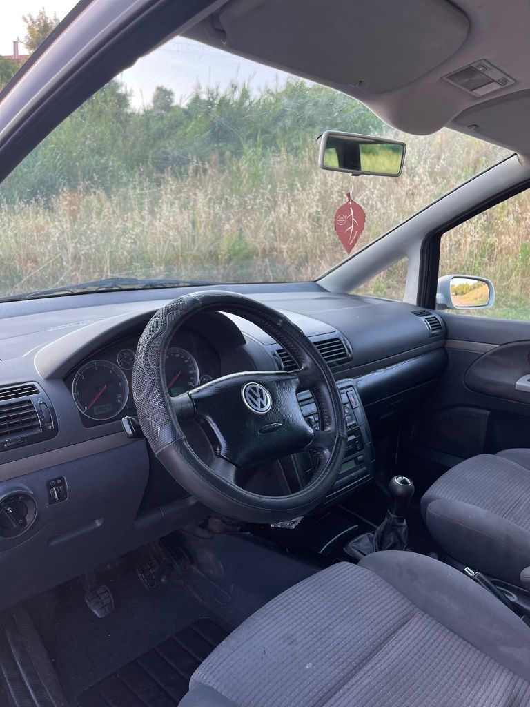 VW Sharan 1.9TDI 115CV 7 lugares