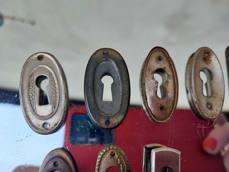 Stary szyld,do mebel,komoda,osłona klucza,cena za 1 sztukę