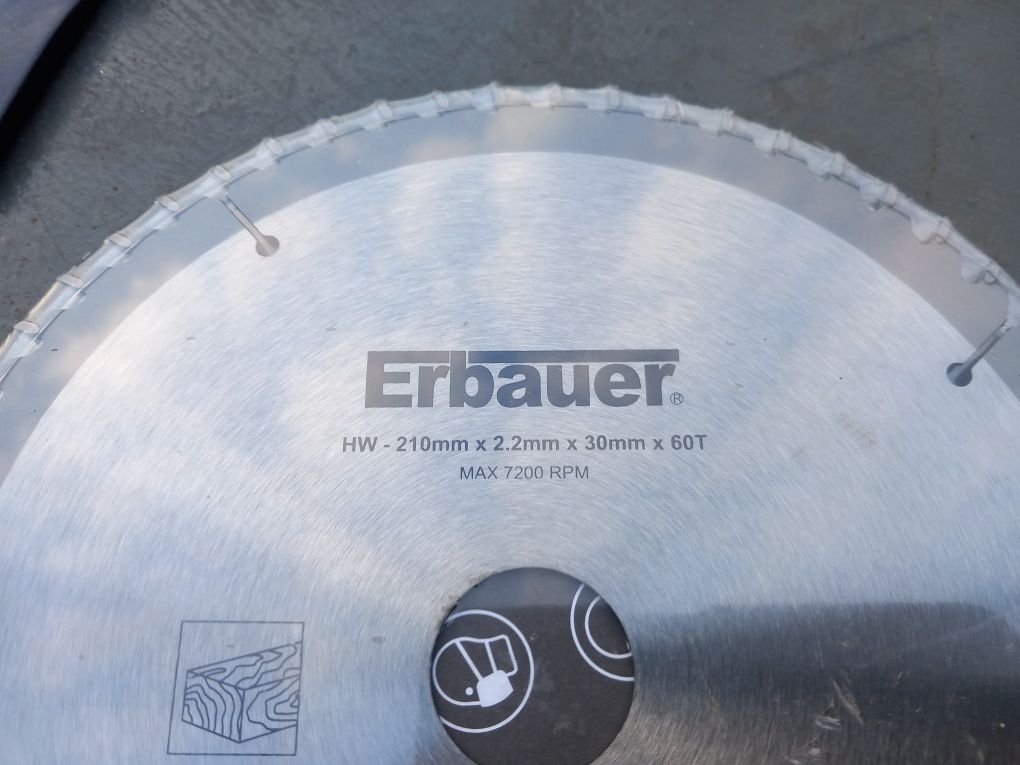 Tarcza do drewna Erbauer 210 x 30 mm 60T
