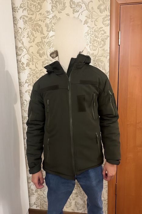 Тёплая зимняя куртка Vik Tailor, размер M (48)