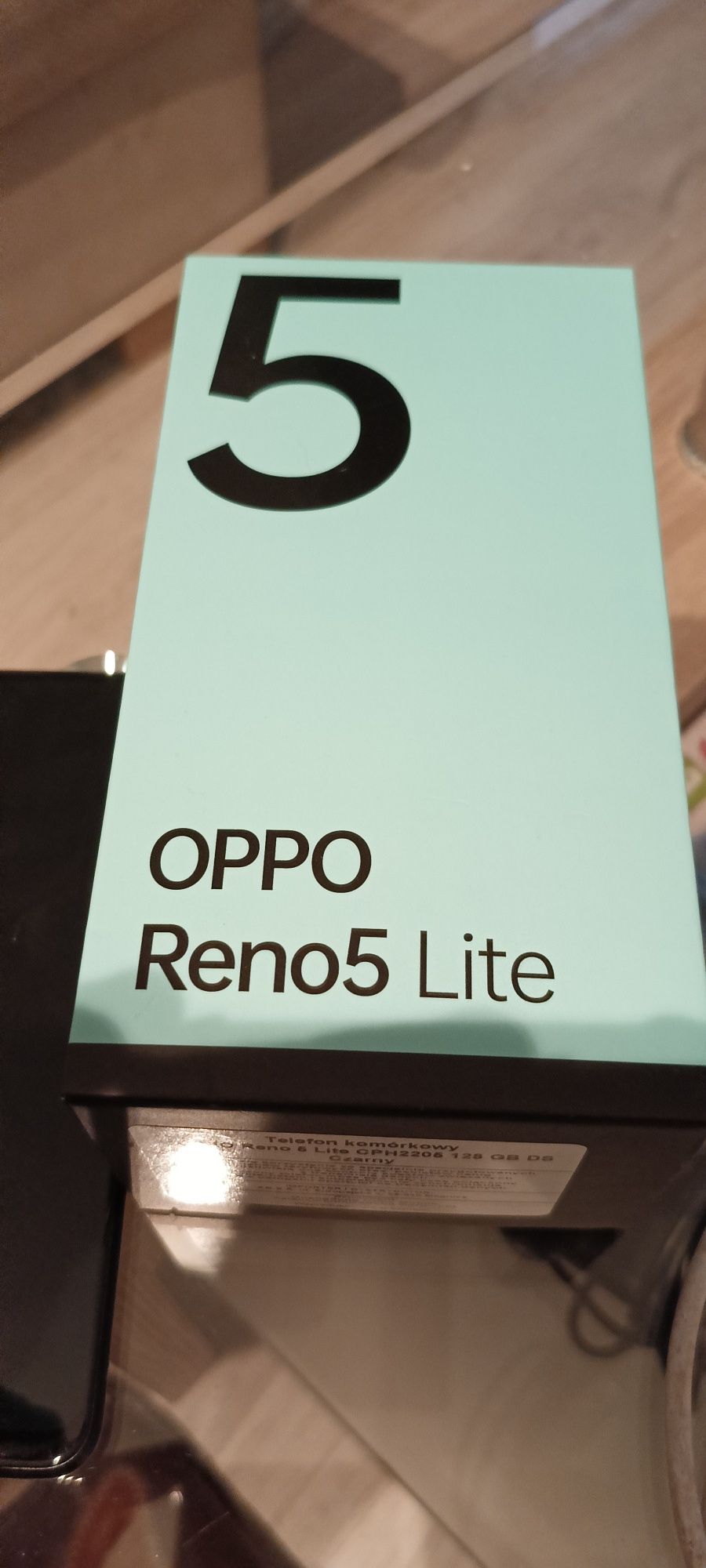 Sprzedam telefon oppo reno5