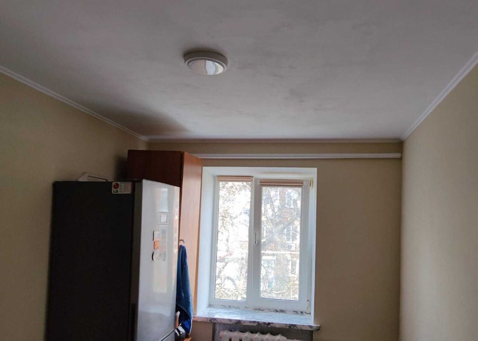 Продаж кімнати по вул. Князів Коріатовичів