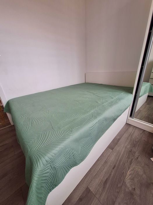 Łóżko 140×200 z materacem