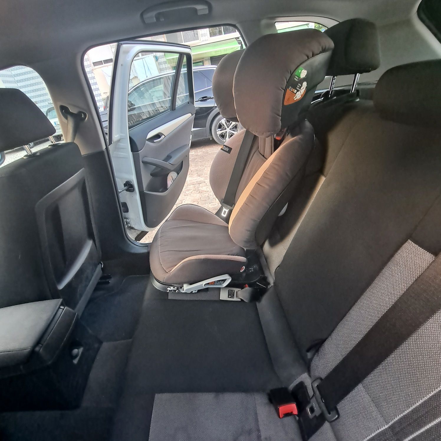Cadeira auto  para crianças