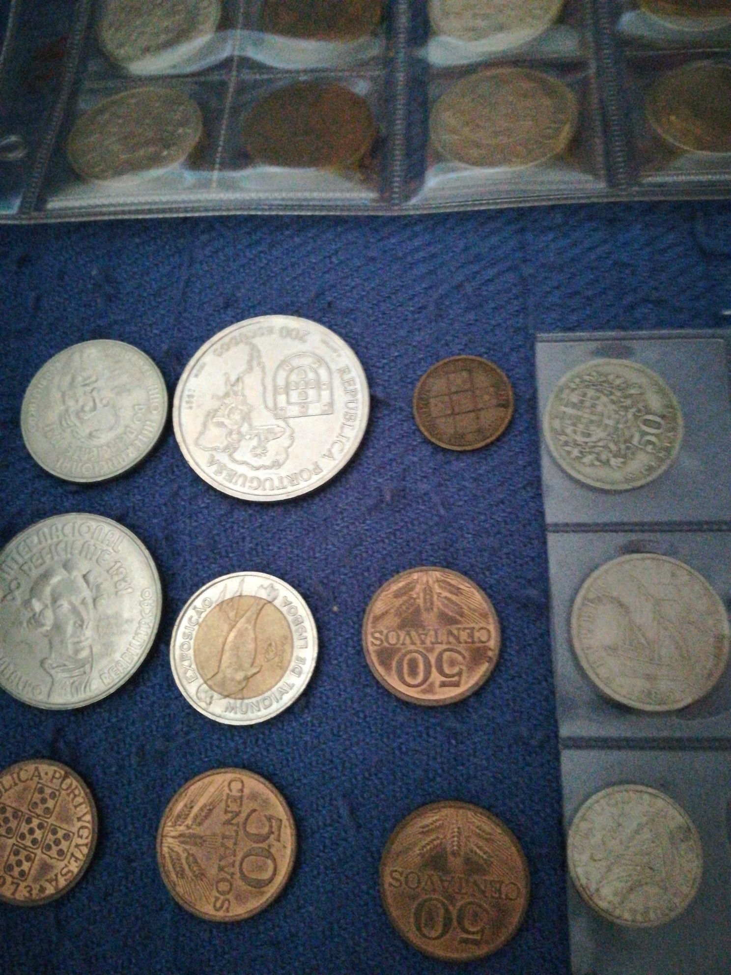 91 moedas de escudos
