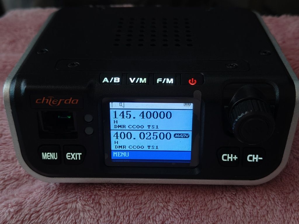 DMR цифрова  145/430МГц рація M520D
