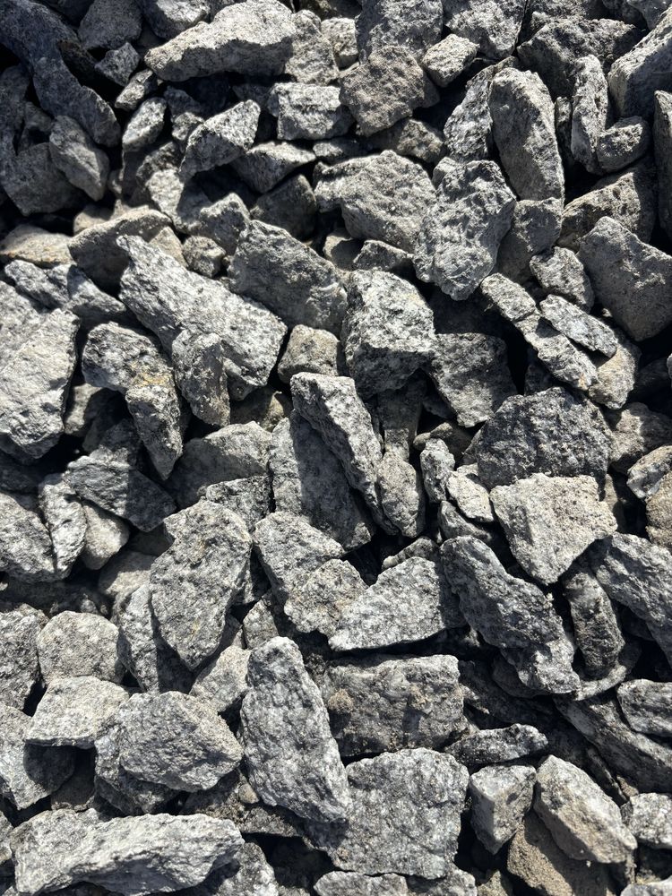 Kamień granitowy, kruszywa, kliniec i tłuczeń