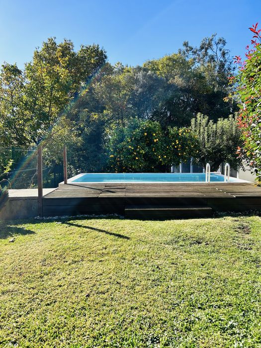 À VENDA - Casa de Pedra Única