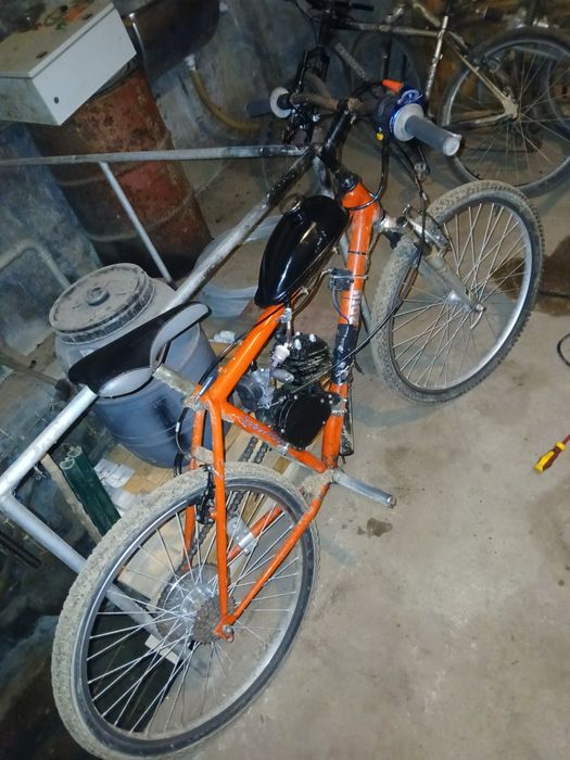 Vendo bicicleta a motor