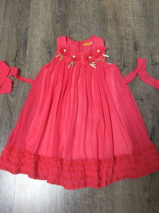 Святкові сукні для дівчинки