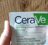 CeraVe Nawilżający krem-pianka do mycia