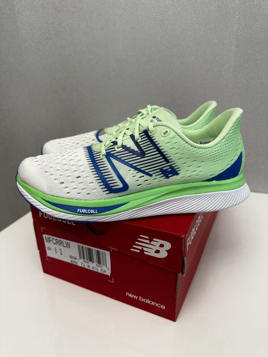 Кросівки бігові New Balance FuelCell SuperComp Pacer кросівки бігові