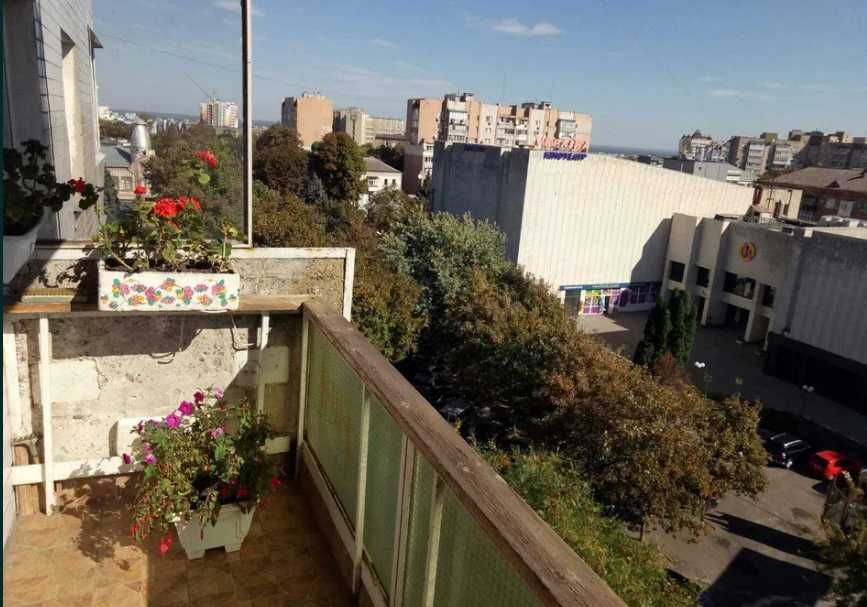 Продаж 4 кімн.квартири в Центрі