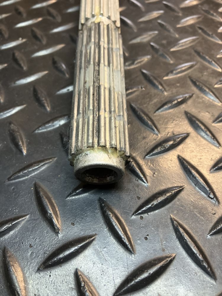 BMW E39 - krzyżak kolumny kierowniczej