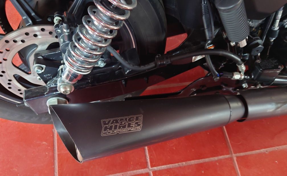 Harley Davidson 750 Street
