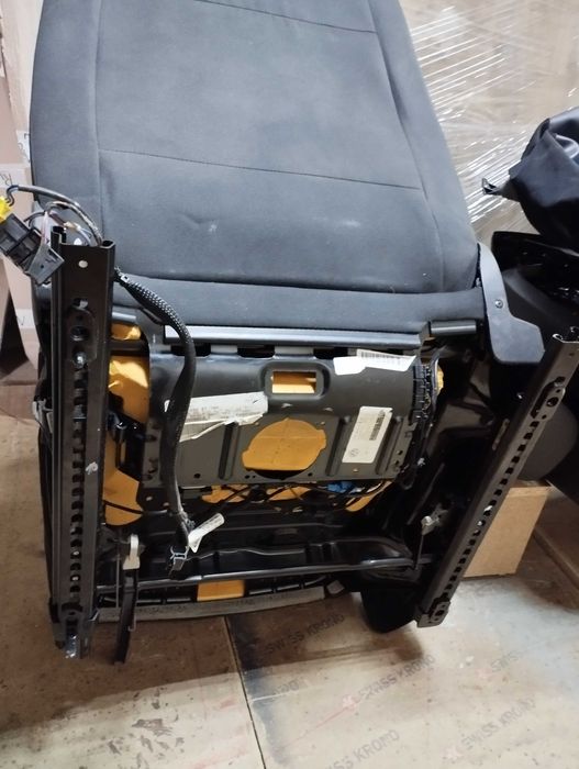 Тканинний салон для Гольф 6 2011року Універсал