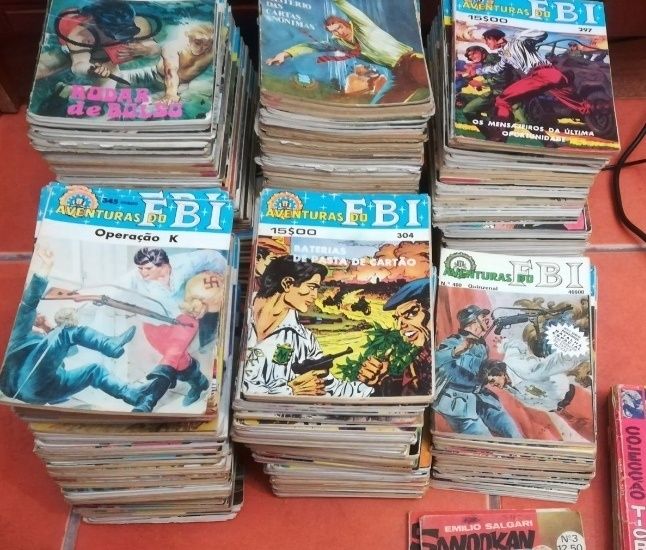 Lote de 193 livros do FBI