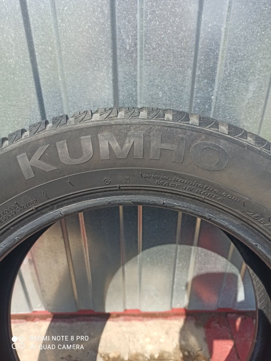 Opona zimowa Kumho Wintercraft wp51 205/55 R16 jedna sztuka