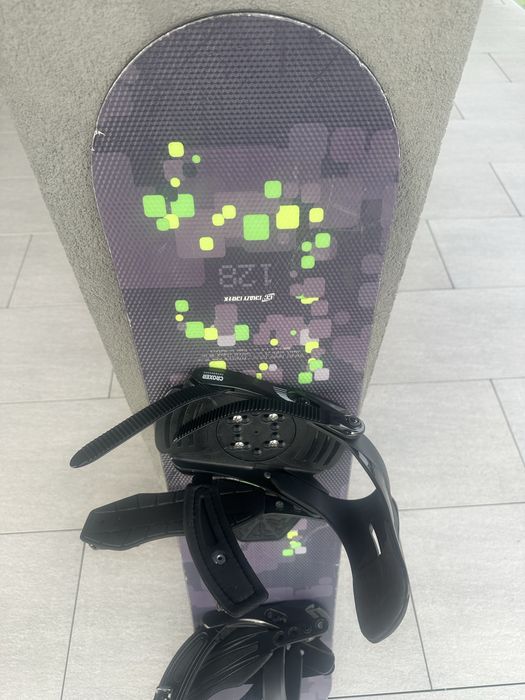 Deska snowboardowa dziecięcia 128cm