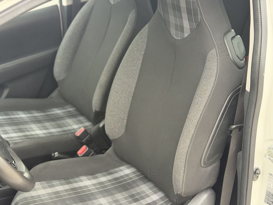 Peugeot 108 - ano18 - 77k km - Impecável - 1.0 VTi - Muito Económico