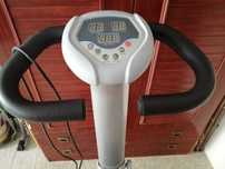 Plataforma Vibratória JRD Z-008 – Ideal para Treino e Reabilitação