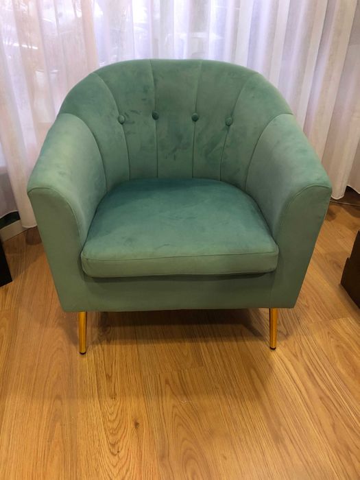 Poltrona verde água NOVA (LOJA)
