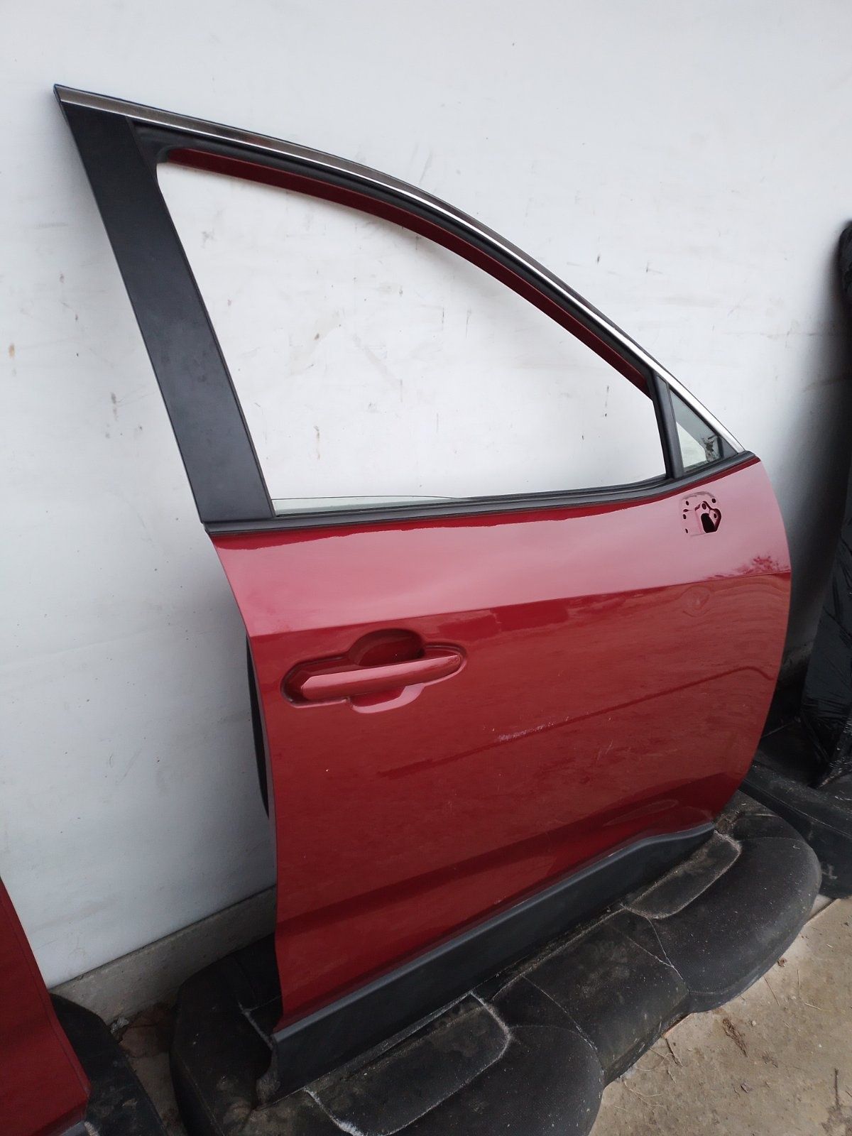 Двері в зборі на Toyota RAV4 Тойота РАВ4 19-23 року