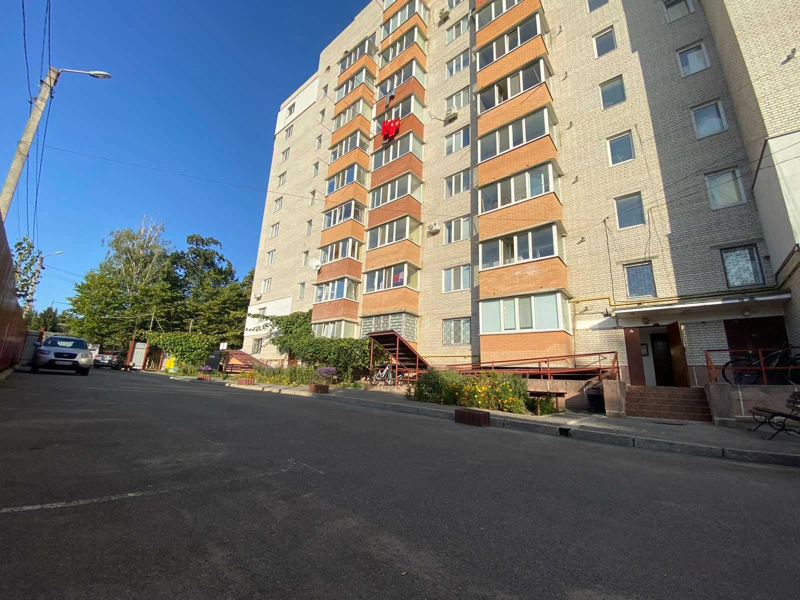 Продаж 3к квартири 119 кв. м на просп. Юності 6А