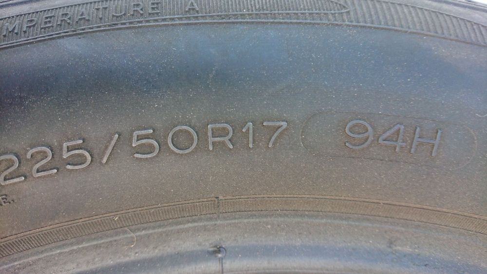 продам резину michltn 225/50 r17