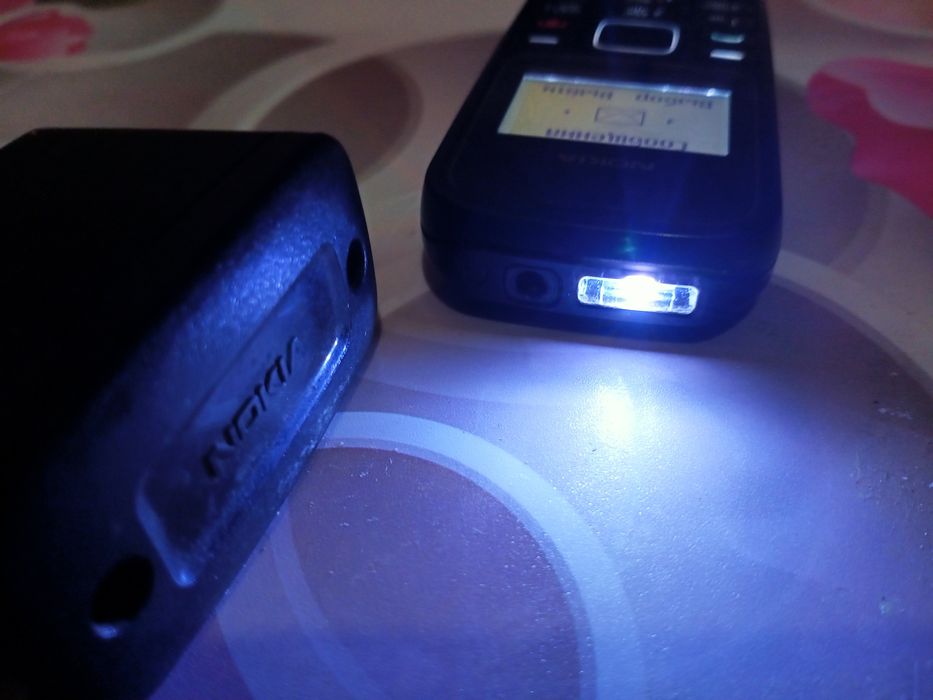 Продам кнопочный телефон от Нокия 1280 черный.