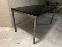 Mesa de vidro temperado preto