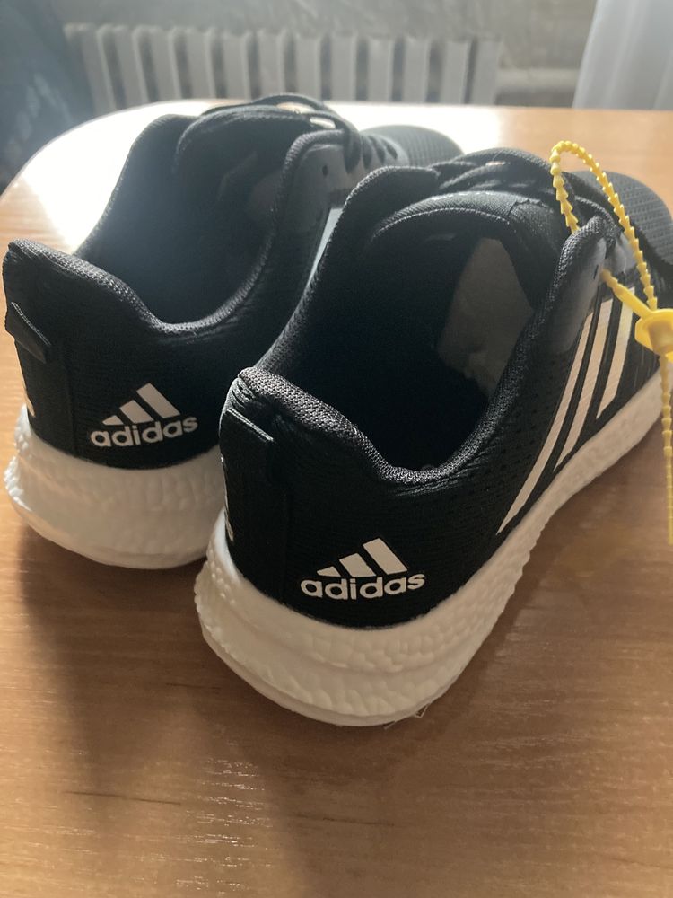 Кросовки Adidas