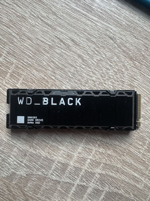 NVMe SSD 2Tb Western digital black SN 850 X