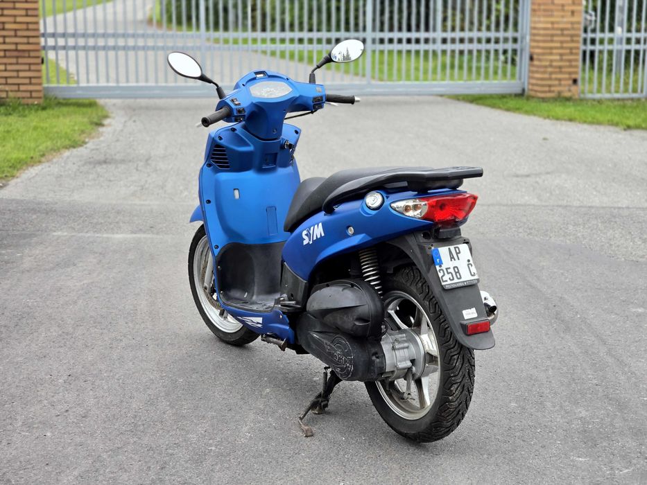 Skuter na dużych kołach SYM 125/50 125 rejestrowany na 50