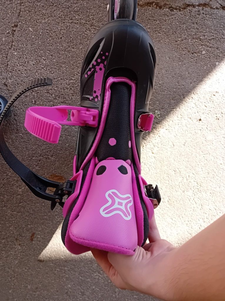 Patins em linha marca Street X tamanho ajustável 35 a 40.
