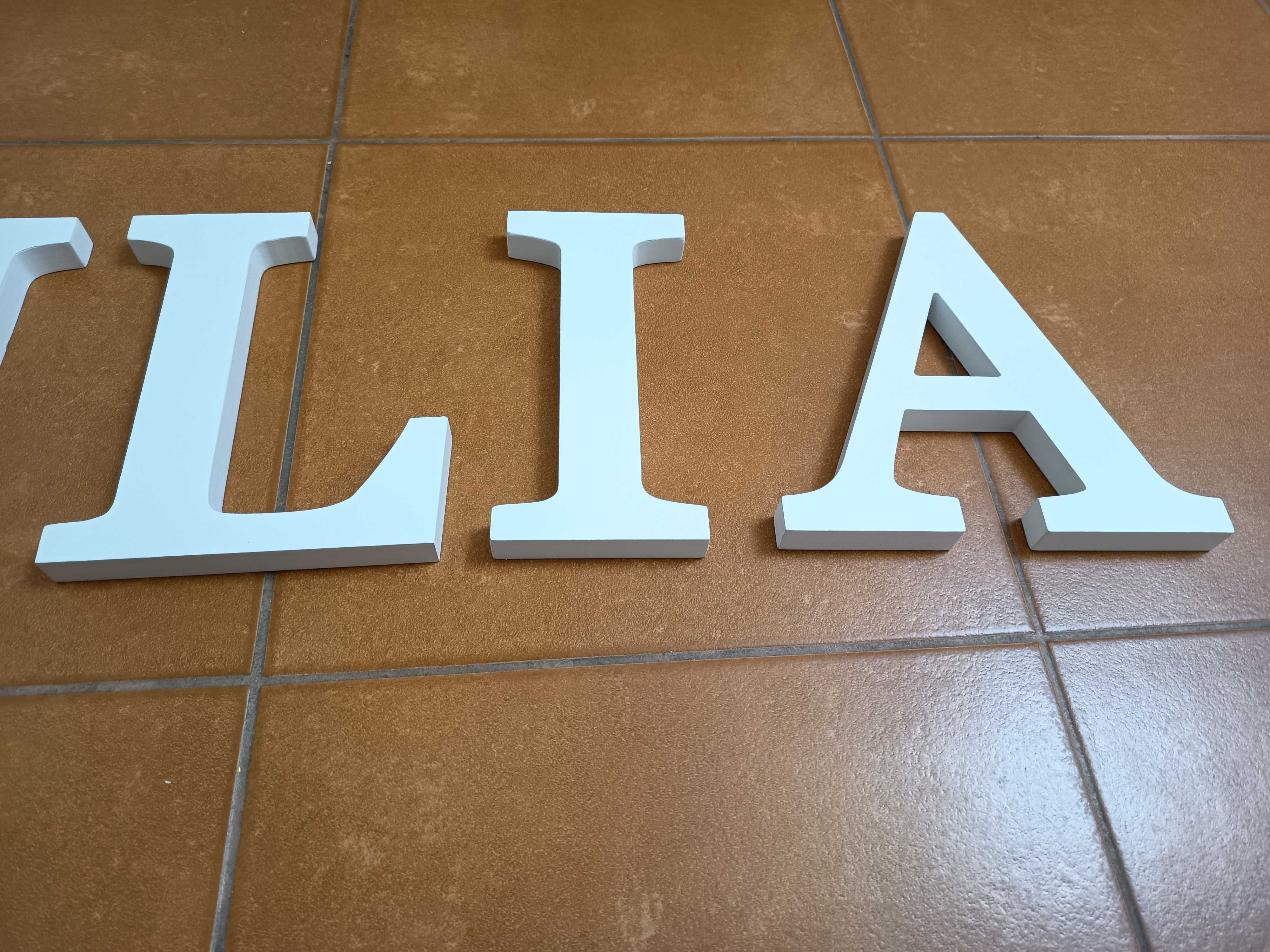 Litery drewniane białe 20 cm dekoracja 3D JULIA