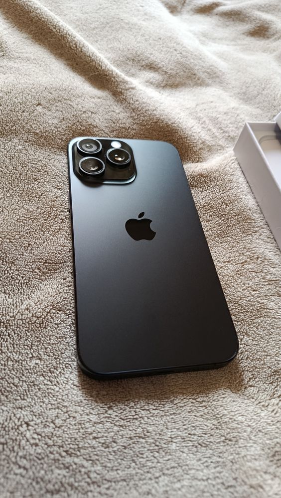 IPHONE 15 Pro Max black 256