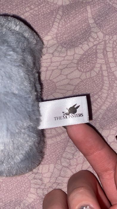 Іграшка лабубу сірий