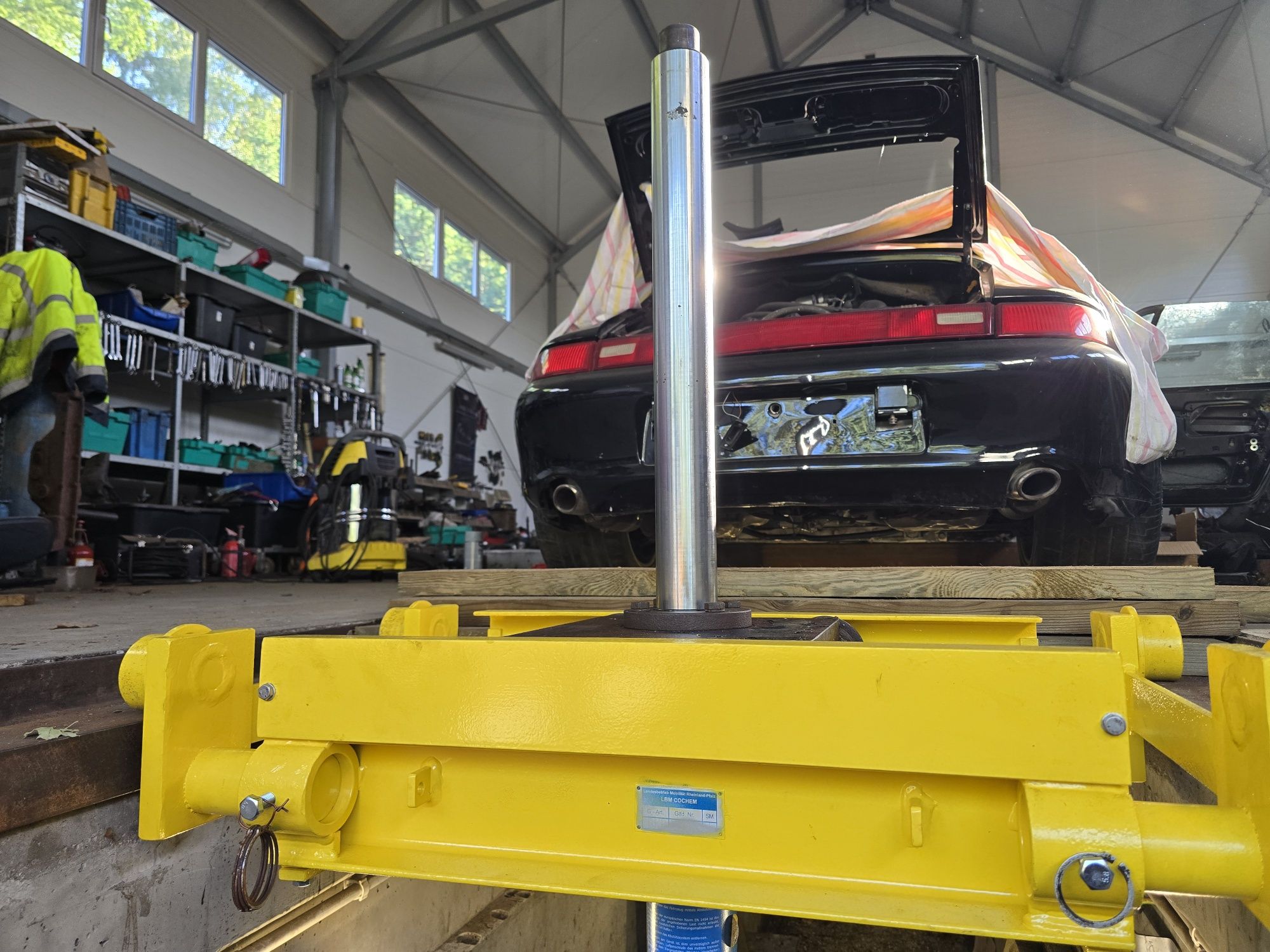 Podnośnik kanałowy hydrauliczny KIRSTEN 11t
