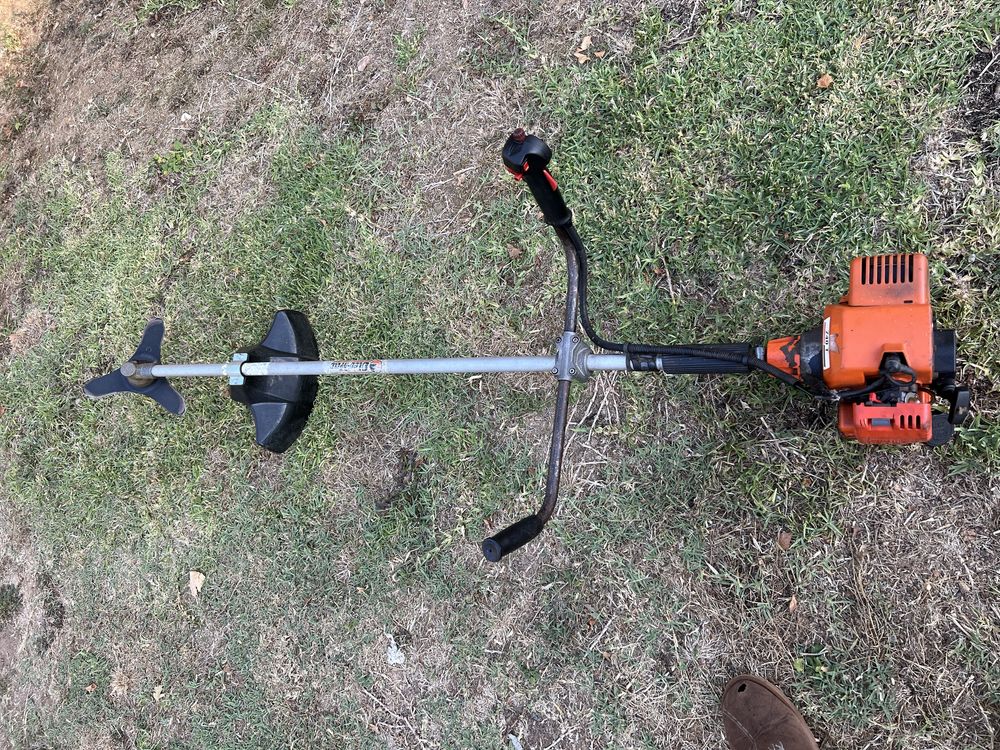 Vendo roçadora oleo mac